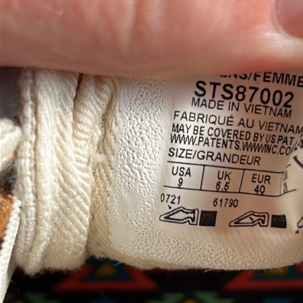 Sperry crest vibe canvas shoes - Picture 8 of 8